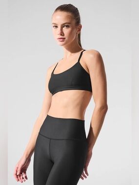 Alo Yoga Airlift Intrigue Bra